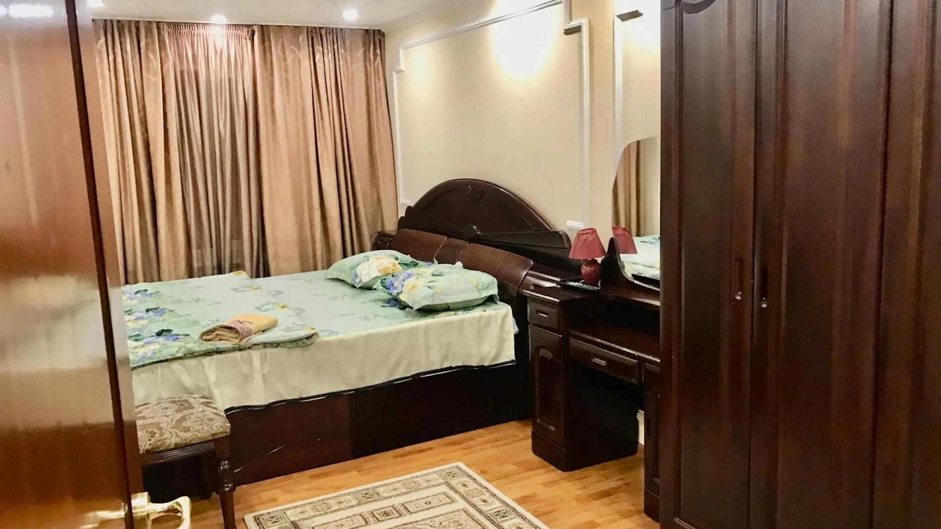 Vip House, Mega Park location